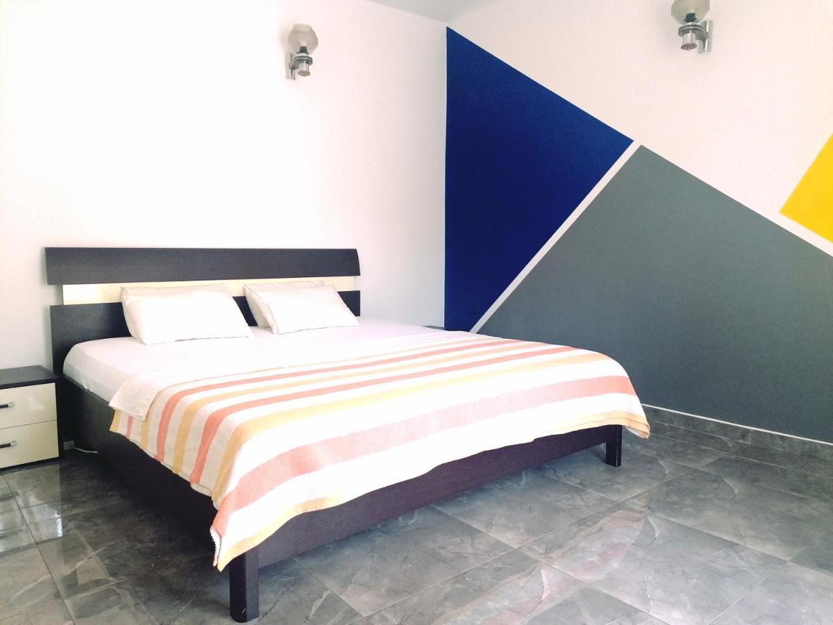 1Bedroom Apartment In Lapad ドゥブロブニク エクステリア 写真