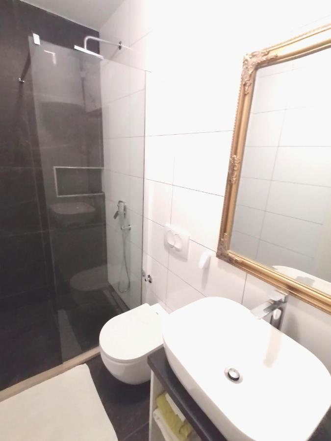 1Bedroom Apartment In Lapad ドゥブロブニク エクステリア 写真